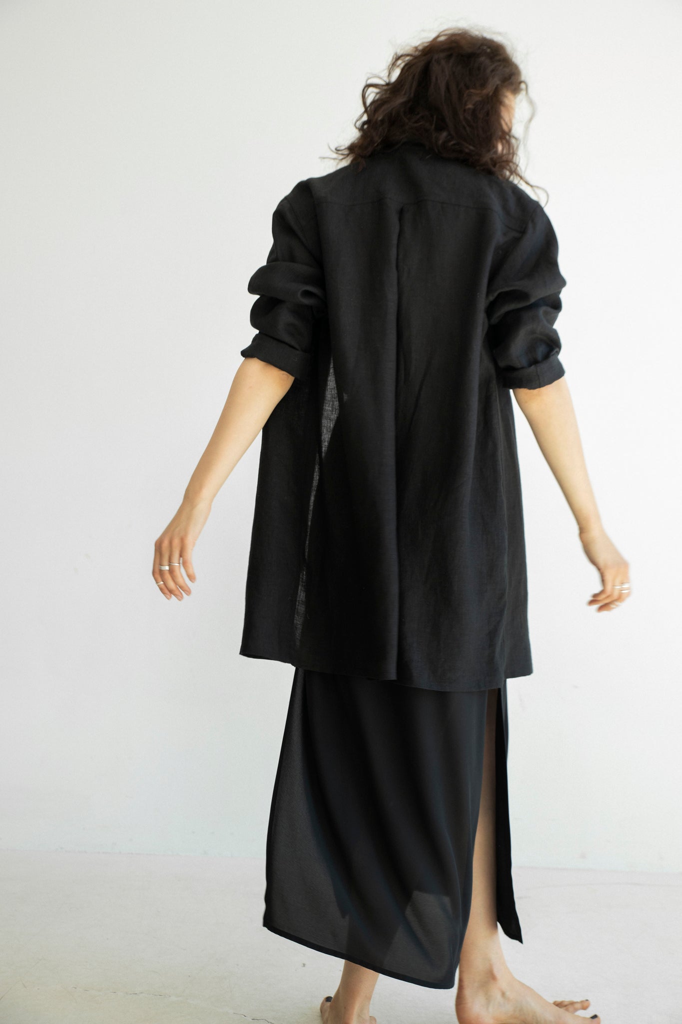 Black minimal linen shirt
