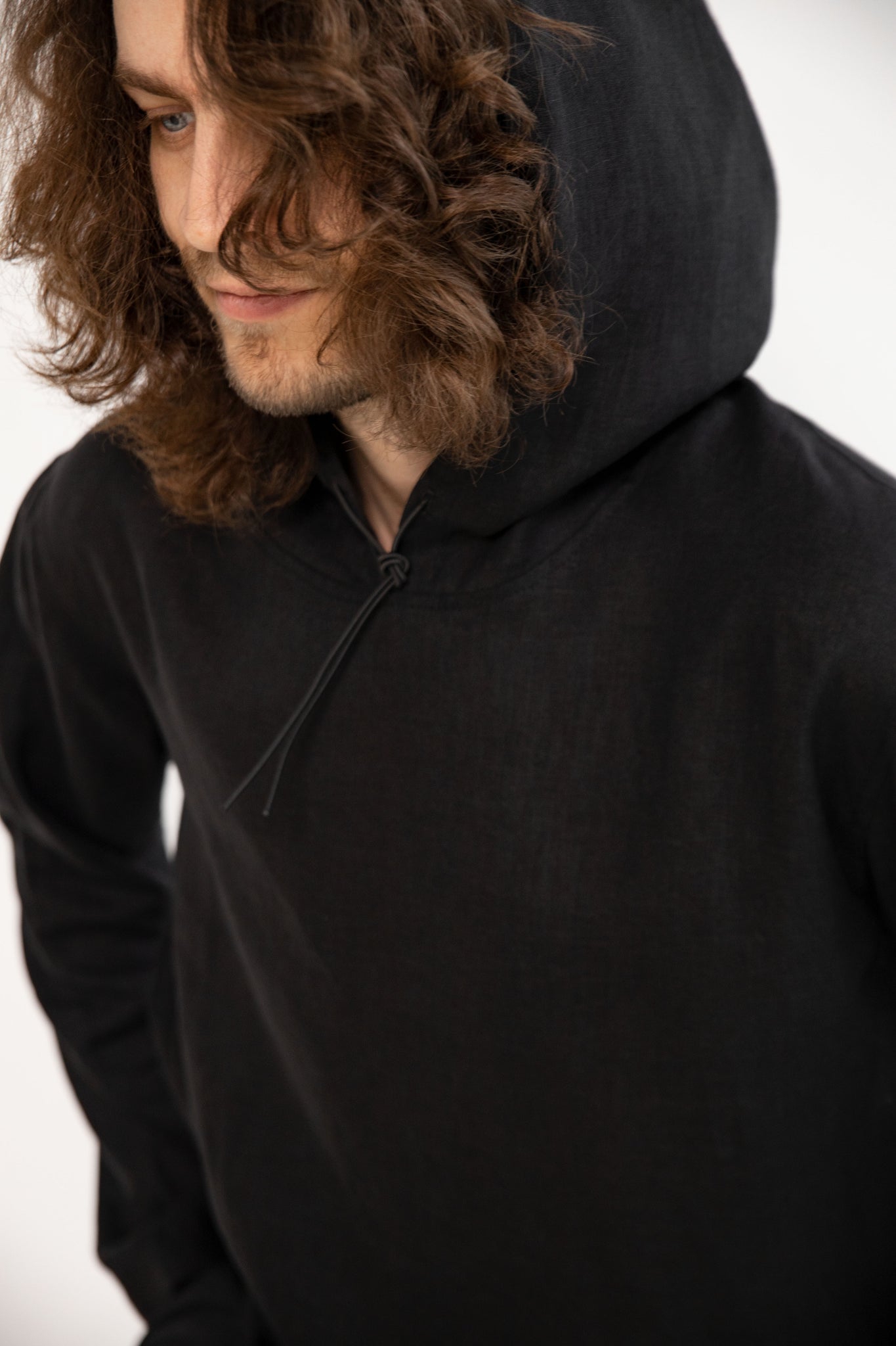 Unisex linen hoodie black.