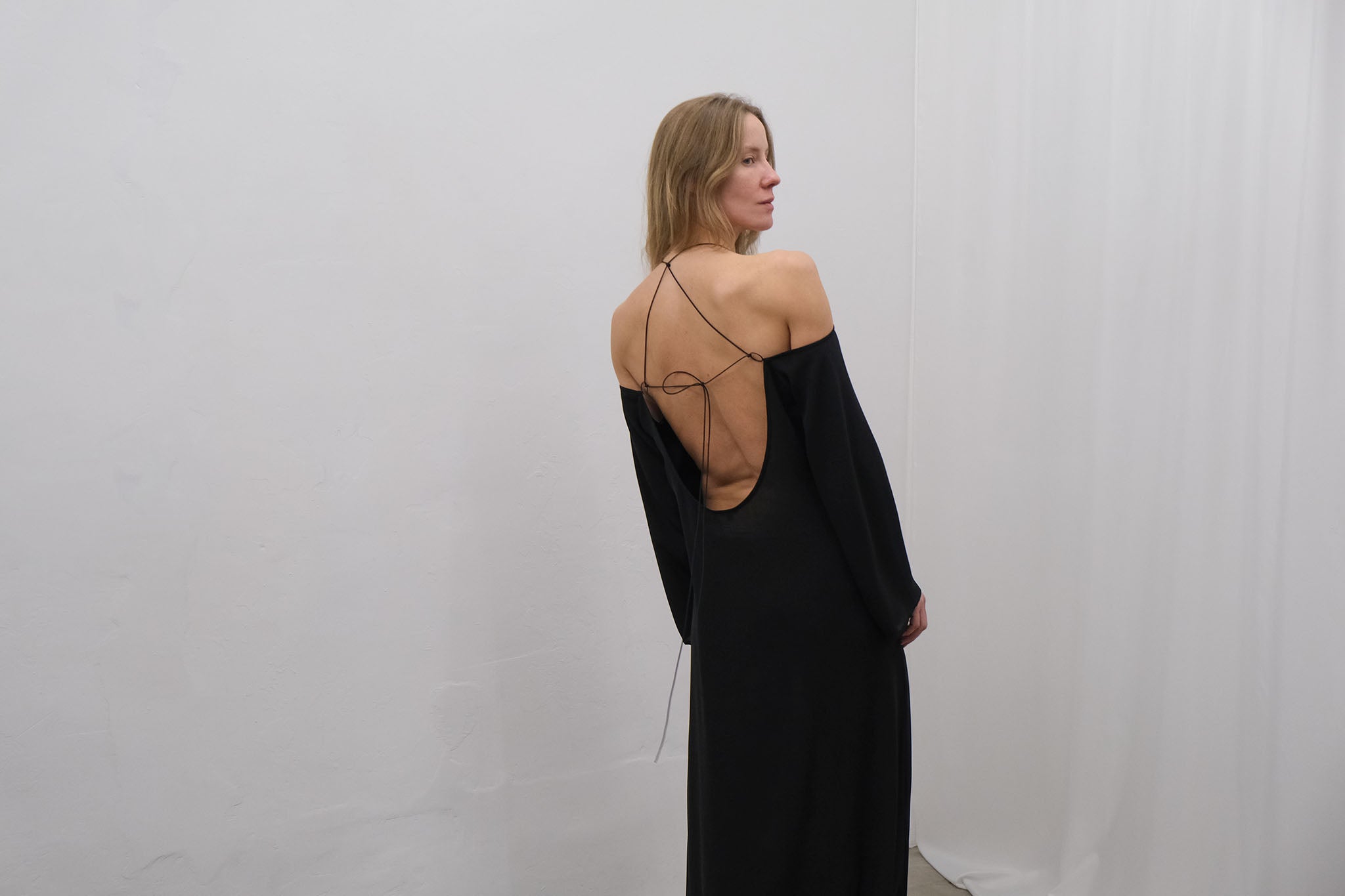 Long sleeve Open-Back & Shoulder Dress