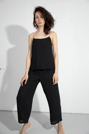 Relaxed fit lightweight trousers