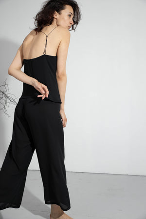 Relaxed fit lightweight trousers