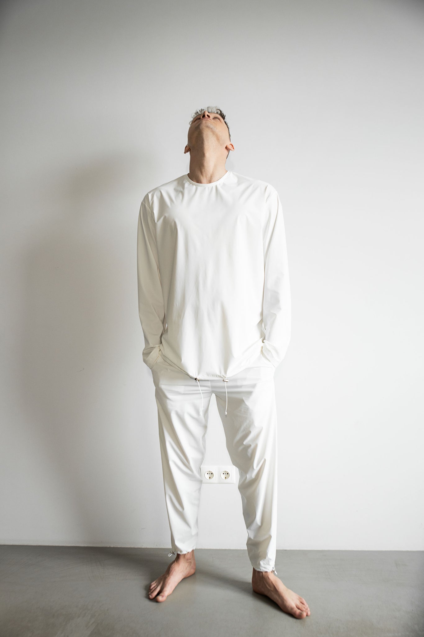 Unisex oversized jumper white